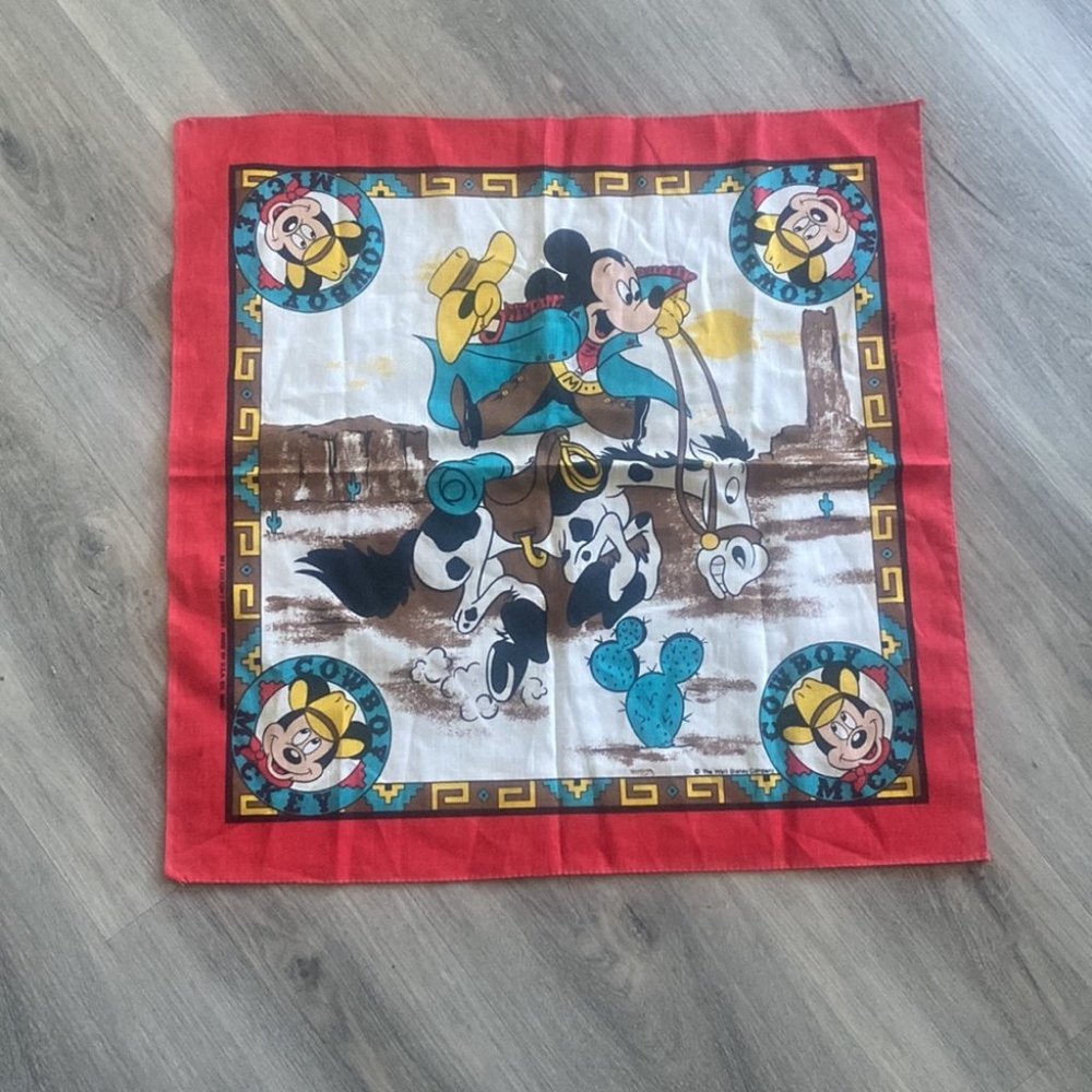 Disney Mickey Mouse bandana